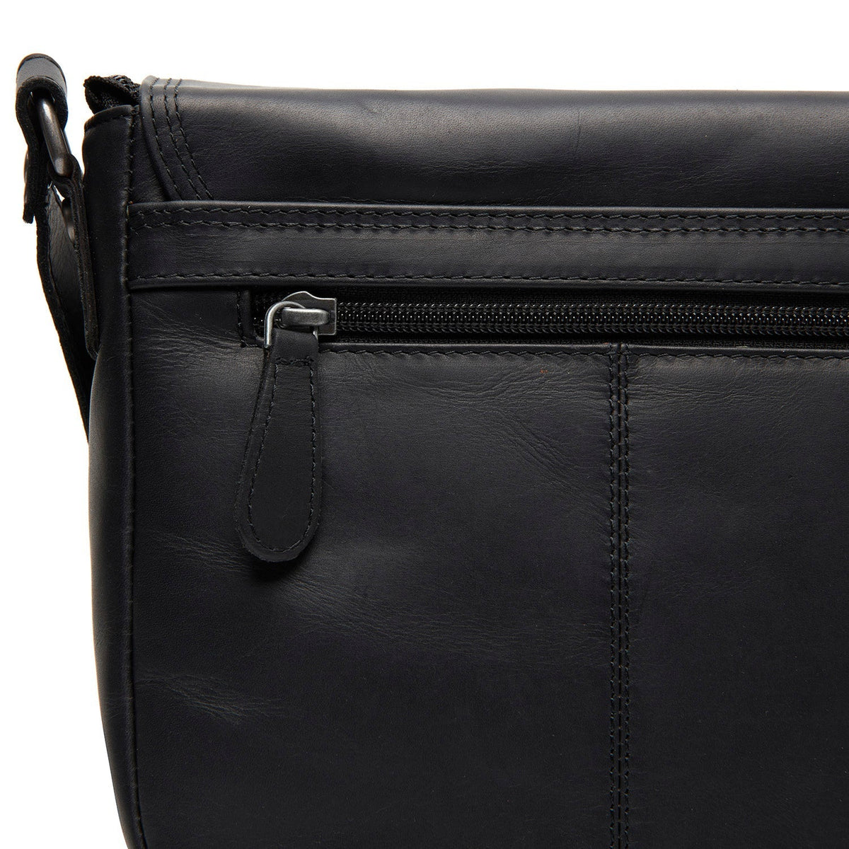 
Belső bélés nézet Showing Dedicated Padded Laptop Sleeve & Multi-Compartment Organization