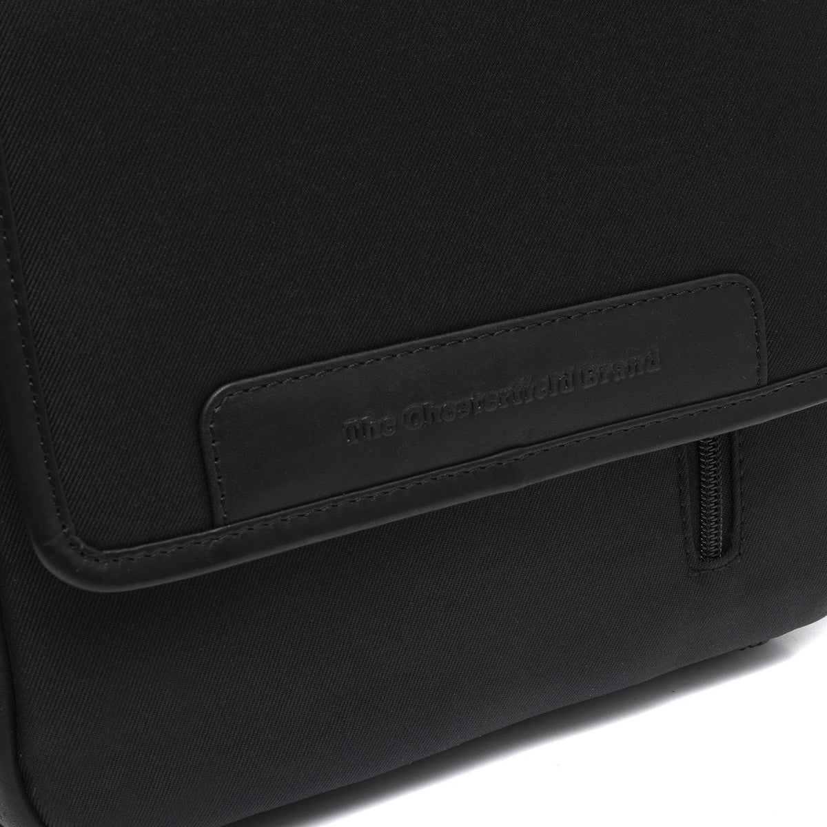 
Belső bélés nézet Showing Dedicated Padded Laptop Sleeve & Multi-Compartment Organization