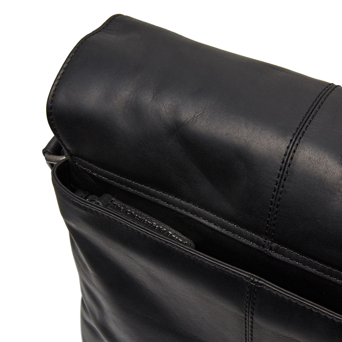 Belső bélés nézet Showing Dedicated Padded Laptop Sleeve & Multi-Compartment Organization