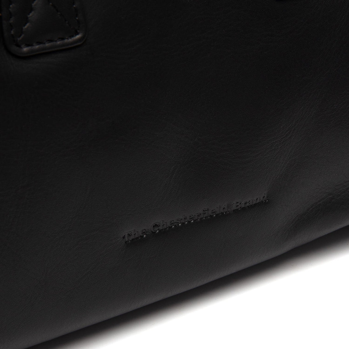
Authentic 100% Full-Grain Leather Grain Texture & Heavy-Duty Seam Stitching Detail