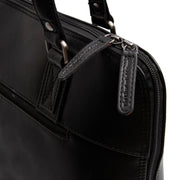
Belső bélés nézet Showing Dedicated Padded Laptop Sleeve & Multi-Compartment Organization