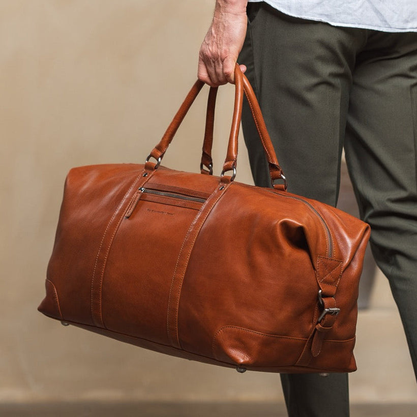 Cavoli Full-Grain Leather Weekender Bag női
