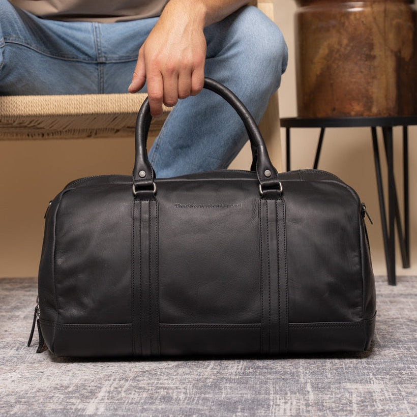 Perth Full-Grain Leather Weekender Bag női
