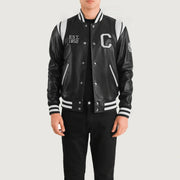 
Liberte California Fekete Leather Varsity Bőrdzseki Férfi in Black & White Sheepskin Leather - Elölnézet & testre szabott sziluett | Online vásárlás