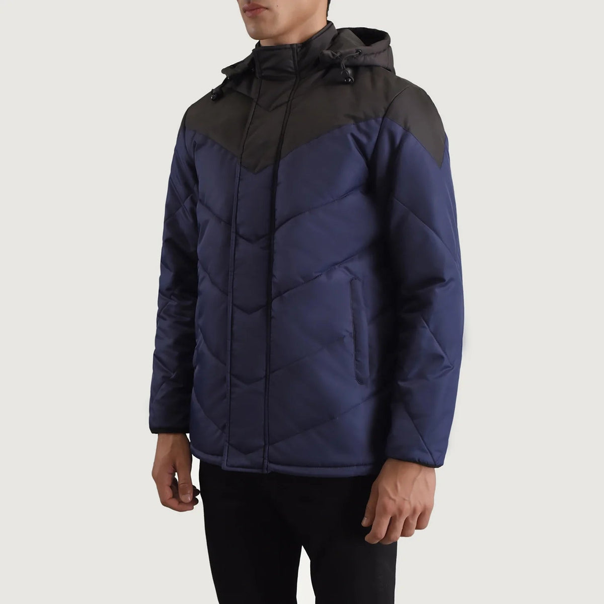 
Black & Blue Full-Grain Leather Hooded Jacket - Hátulnézet precíz vállilleszkedéssel és tiszta szegéllyel