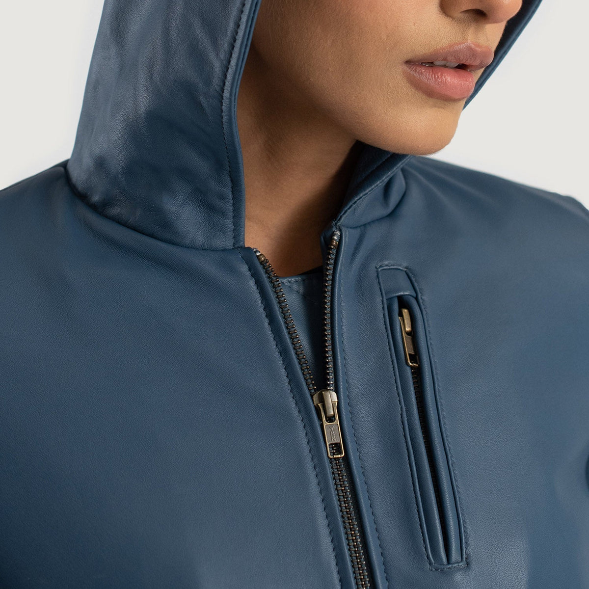 
Belső bélés nézet Showing Fully Fleece Lined & Két funkcionális belső zseb