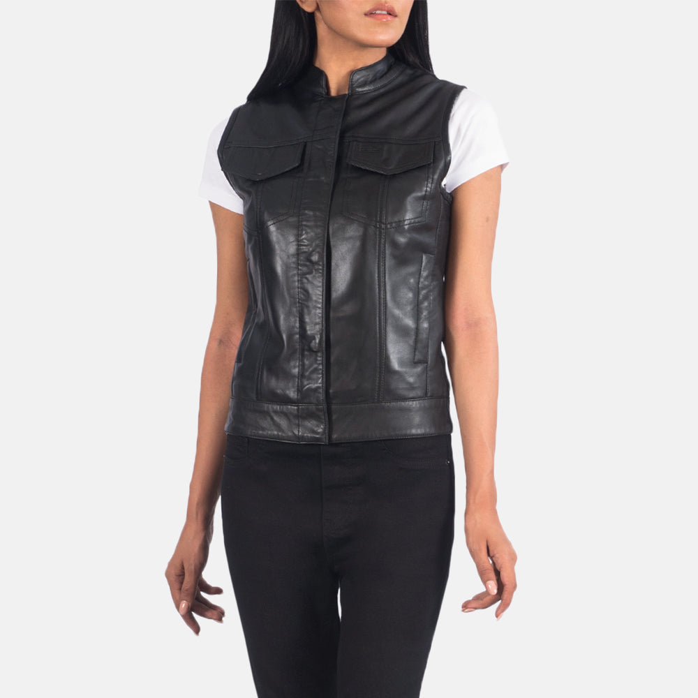 
Közeli részlet of Band & Zipper Hardware on Rayne Moto Fekete Bőrmellény Női