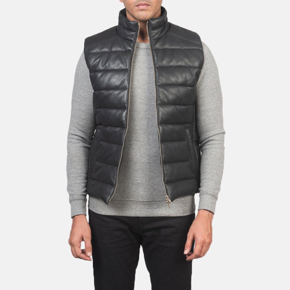 
Reeves Fekete Leather Steppelt mellény Férfi in Black Sheepskin Leather - Elölnézet & testre szabott sziluett | Online vásárlás
