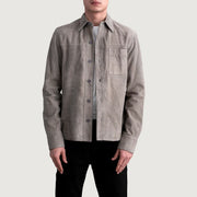 
Scout Grey Suede Leather Shirt Férfi Férfi in Grey Goatskin Suede - Elölnézet & testre szabott sziluett | Online vásárlás