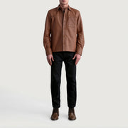 
Közeli részlet of Shirt & Buttons Hardware on Scout Matte Barna Leather Shirt Férfi