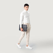 
The Baxter Leather Laptop Sleeve Női Női – alternate product view 2