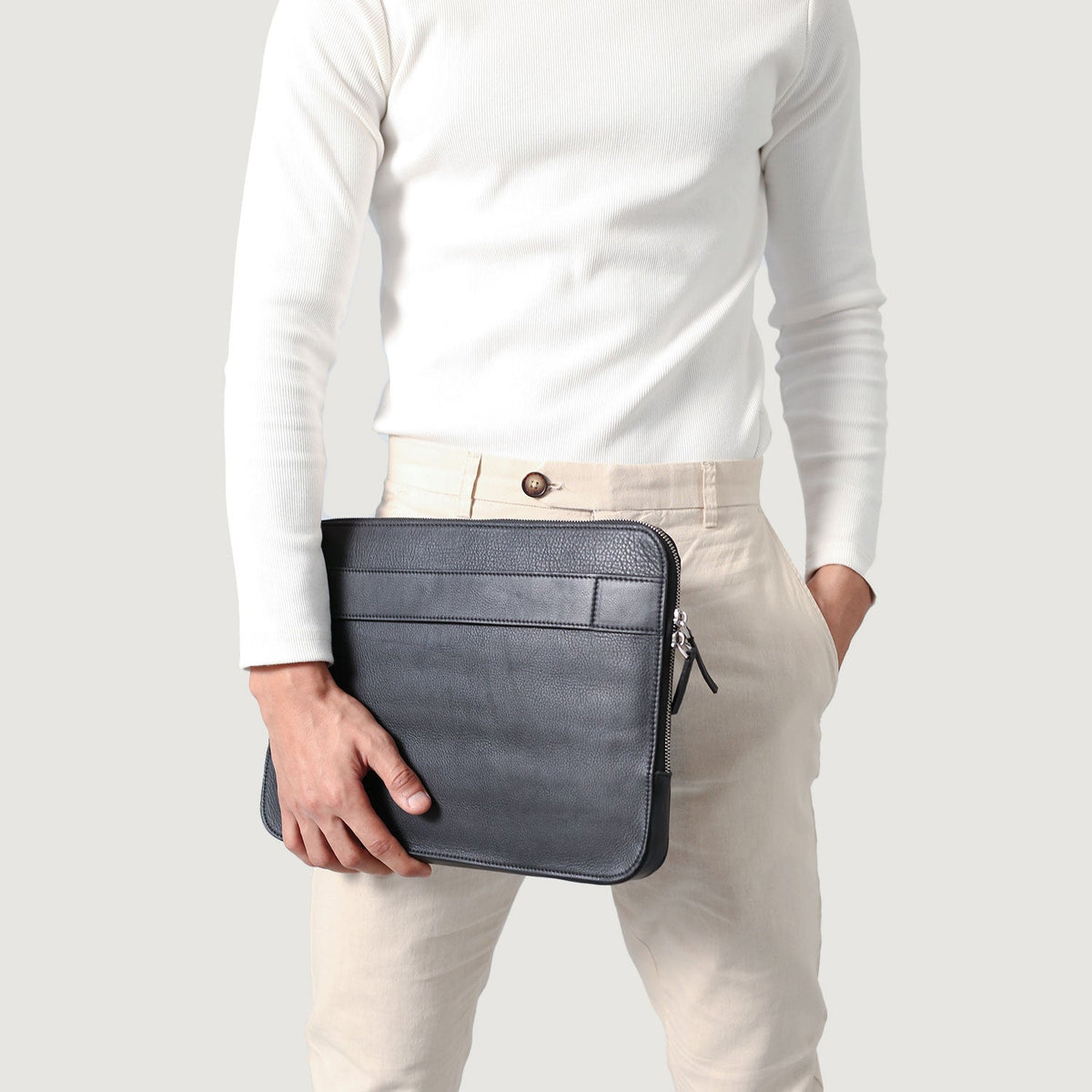 
The Baxter Leather Laptop Sleeve Női Női – alternate product view 5