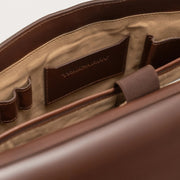 
Belső bélés nézet Showing Dedicated Padded Laptop Sleeve & Multi-Compartment Organization