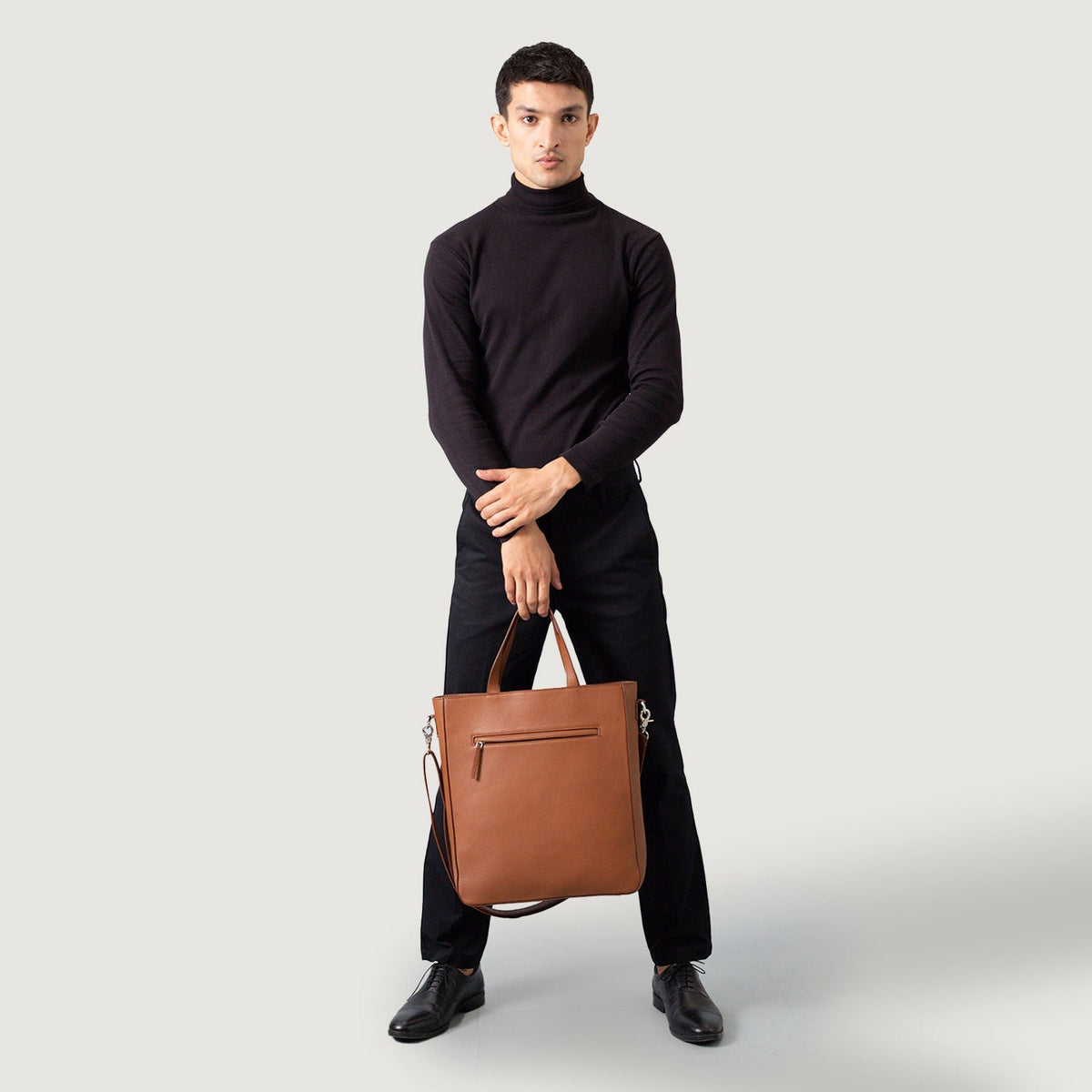 
The Poet Bőr tote bevásárlótáska – alternate product view 2