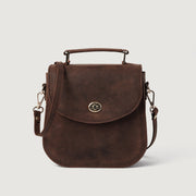 
The Sandra Vintage Distressed Brown Leather Saddle Bag For Women in Distressed Brown Full-Grain Leather - Full Exterior Elölnézet & testre szabott sziluett | Online vásárlás