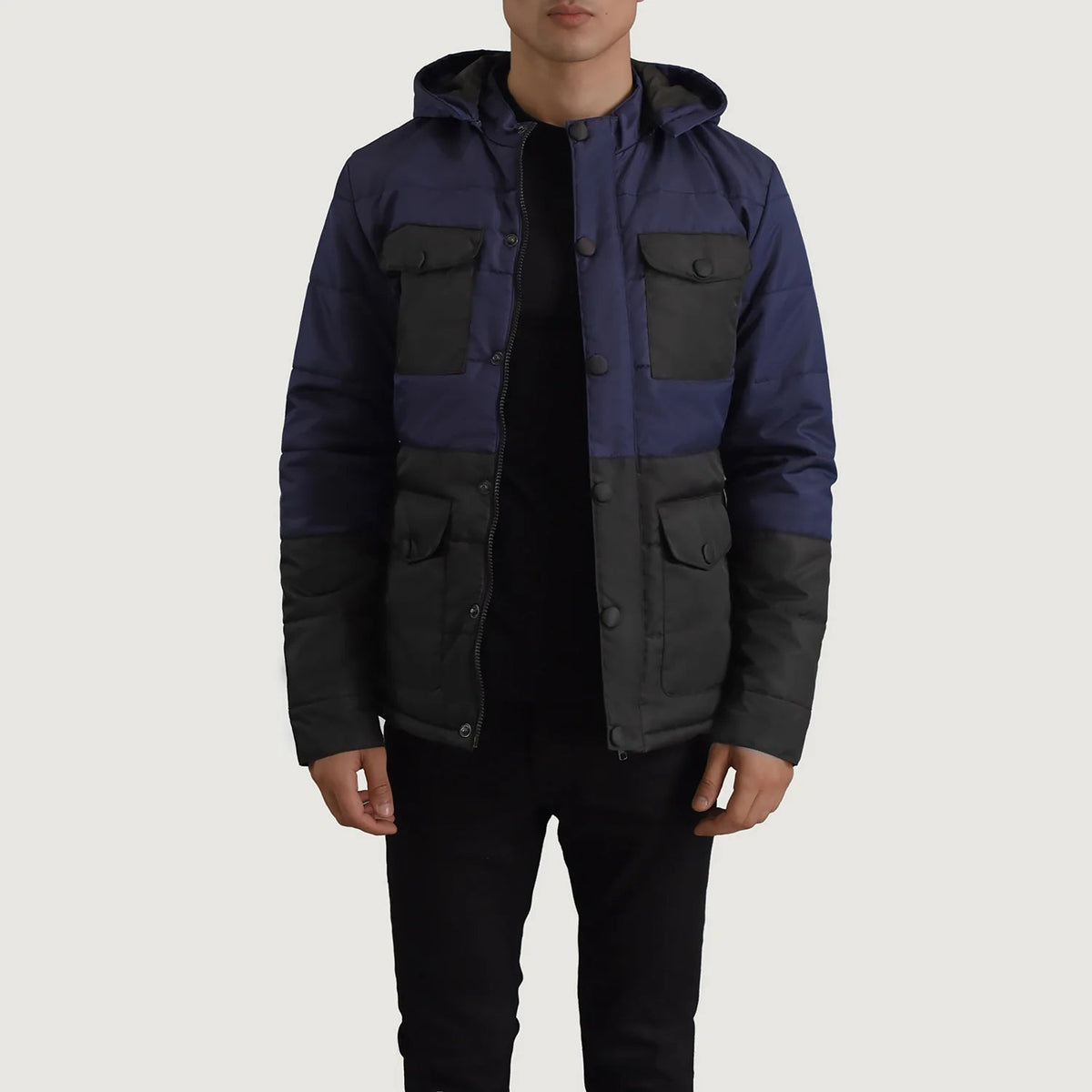 
Wayne Fekete & Kék Hooded Puffer Bőrdzseki Férfi in Black + Blue Full-Grain Leather - Elölnézet & testre szabott sziluett | Online vásárlás