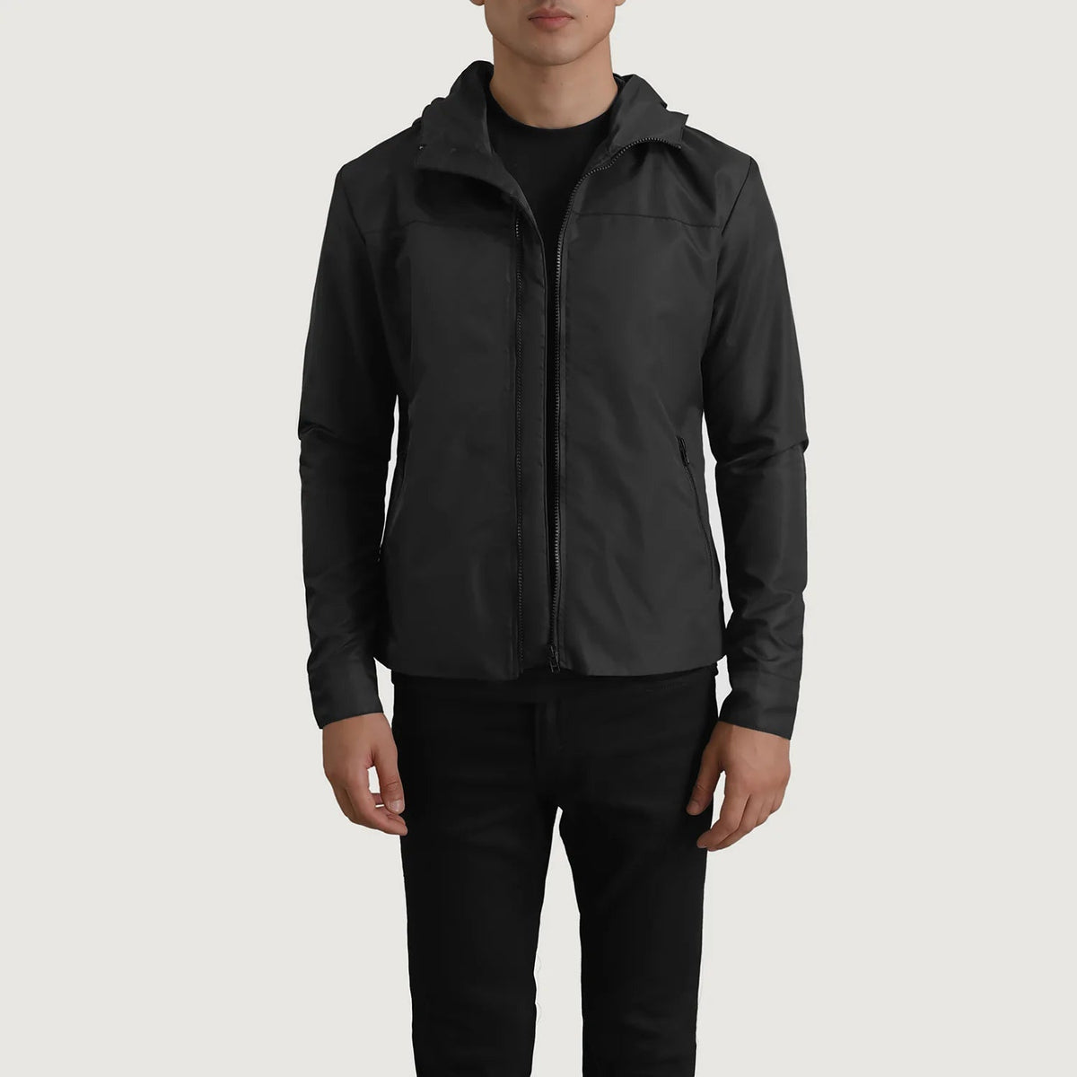
Wesley Fekete Hooded Windbreaker Bőrdzseki Férfi fekete valódi marhabőrből - Elölnézet & testre szabott sziluett | Online vásárlás