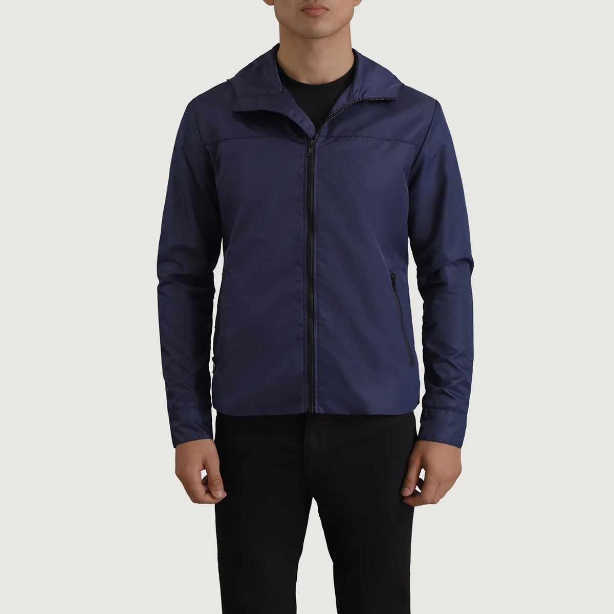 
Közeli részlet of Classic Collar & Zipper With Inside Wind Flap. Hardware on Wesley Kék Hooded Windbreaker Bőrdzseki Férfi