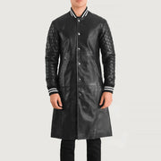 
Közeli részlet of Varsity collar & Snap Button button Hardware on Wilde Fekete Leather Varsity Bőrkabát Férfi